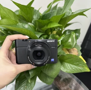 Sony Cyber-Shot DSC-RX100 20.2MP 3.6x Compact Digital Camera English Black - Picture 1 of 13