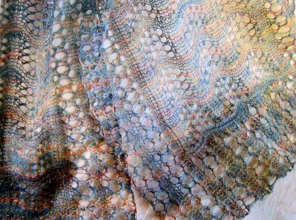 CREST OF THE WAVE SCARF to KNIT in LACE or FINGERING WEIGHT YARN - Image 1 of 1