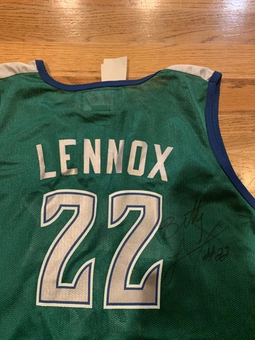 WNBA Minnesota Lynx Betty Lennox Green Jersey XL Auto RARE Cover