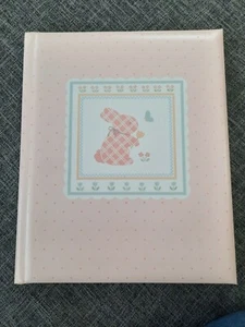 Vintage Hallmark Andenken Baby Album Hase Liebe - Neu - Bild 1 von 4
