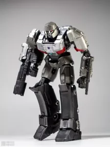 Megatron Transformers One Blokees Classic Class Champion 12 cm zusammengebaute Figur - Bild 1 von 8