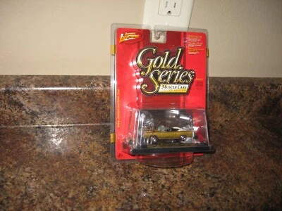 Johnny Lightning 1969 Dodge Coronet Gold Series Muscle Cars 1/5000 69 Ragtop - Image 1 of 2