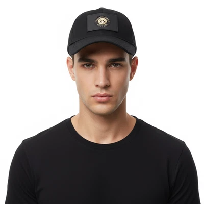 Gorra de béisbol Versace Jeans Couture negra/dorada clásica parche medallón Foto 1 de 4
