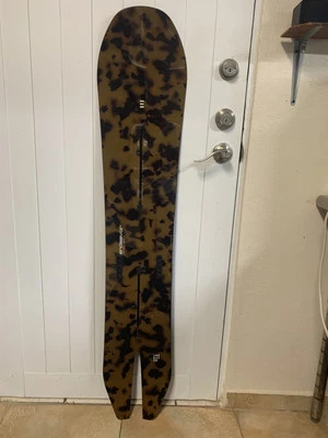 Endeavor Archetype 滑雪板 146 厘米。 免运费 — 第 1/4 张图片