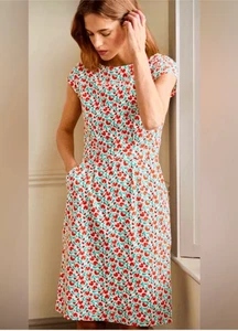 Boden Gr. 4 Florrie Kleid Blumenmuster Taschen rot grau blau - Bild 1 von 9