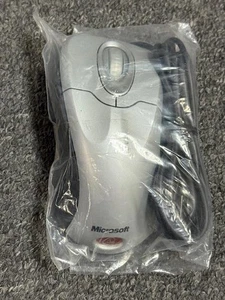 Microsoft B75 5-Button Wired USB Scroll Optical Mouse - Picture 1 of 1