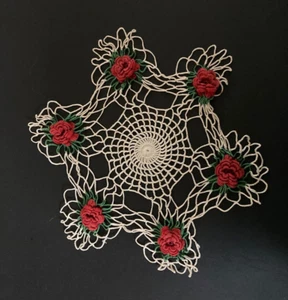 Vintage Crochet White Lace 3D Red Rose Green Leaf Doily 15" Diameter - Picture 1 of 4