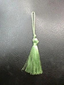 2 NAPPA NAPPINA PICCOLA TRIPOLINO LUCIDO FIOCCO FIOCCHETTO COL VERDE 10/11 CM - Picture 1 of 1