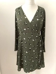 M&S Collection Size 12 Forest Green Floral Wrap Dress Long Bell Sleeves Belt - Picture 1 of 12