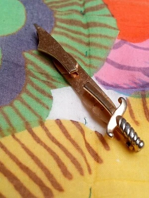 Vintage 1960s Anson Cutlass Tie Clip. Sustainable. Gift Wrapped. — 第 1/4 张图片