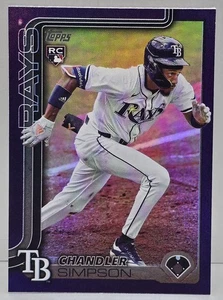 Aggiornamento 2025 Topps #US277 Chandler Simpson RC viola arcobaleno lamina / raggi 250 TB - Foto 1 di 2