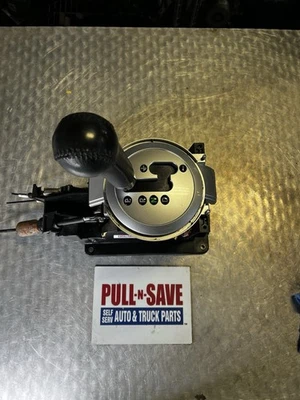 Palanca de cambios selectora de marchas de piso automática Mitsubishi Endeavor 2004-2011 Foto 1 de 4