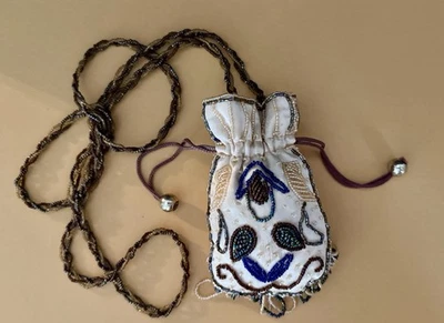 Bolso de mano vintage con cuentas boho con cordón Foto 1 de 4