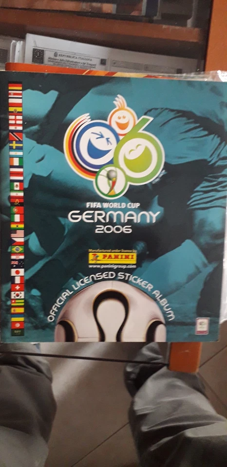 Album Panini Mondiali di Calcio Germany 2006 Completo Ottimo - Immagine 1 di 1