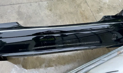 Mercedes W211 E350 E550 E320 2004-2009 base.  Cala parachoques trasero con daños Foto 1 de 4