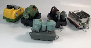 Lot of 5 2016 Thomas and Friends Train Cars, FBK19, FBK46, By Mattel - Picture 1 of 7