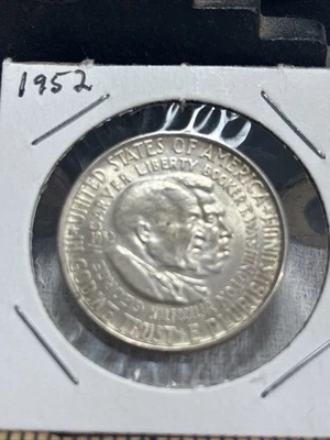 Uncirculated 1952 Washington/Carver Silver Commemorative Half Dollar - Image 1 of 4