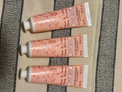 L'Occitane En Provence Creme Mains Handcreme Cherry Blossom 3x30ml Neu - Bild 1 von 2