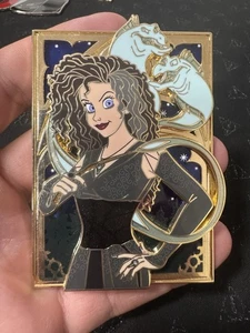 Disney Vanessa als Bellatrix Treibgut Jetsam Patronus LE Fantasy Pin von SOADA - Bild 1 von 4