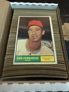 1961 Topps Baseball NEAR SET 226/589 DIFFERENT Cards About EX Condition! - Bild 1 von 1