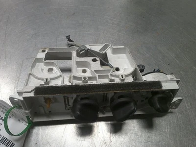 00 01 02 03 04 05 DODGE NEON Calentador A/C Control Falta una perilla Foto 1 de 3