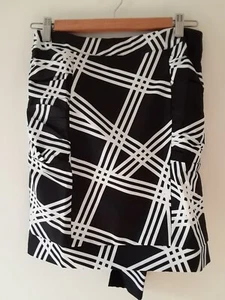 Luvalot ~ Womens Size 10 Skirt Black & White Tie New Tag RRP $ 79 - Picture 1 of 10