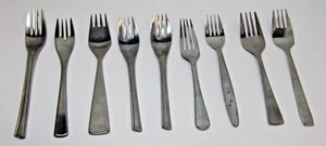 Vintage Mixed Assorted Set of 9, Different Stainless Steel Flatware Dinner Forks - Foto 1 di 22