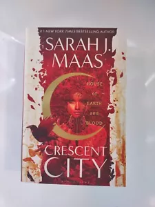 House of Earth and Blood - Paperback - NEW - Picture 1 of 3