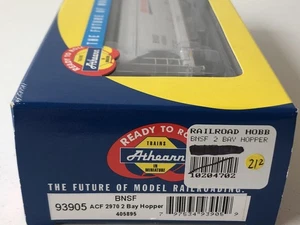 Athearn BNSF ACF 2970 2 Bay Covered Hopper Car #405895 NOS - Picture 1 of 9