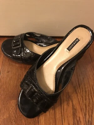  Anabela feminina Alex Marie couro brilhante preto em relevo tamanho 8,5M - Imagem 1 de 4