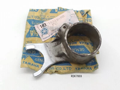 Horquilla de cambio #3 183-18513-00 Yamaha YAS1 AS2 HS1 LS2 RD125 TA125 NUEVO DE STOCK Foto 1 de 4