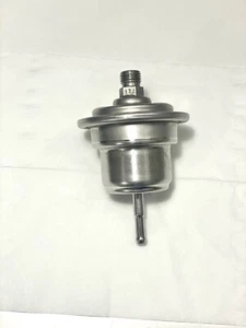 84-93 Mercedes Benz w124 190E W201 acumulador de presión de combustible OEM 0... - Imagen 1 de 3