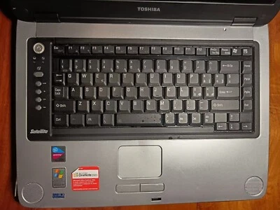 Toshiba Satellite M40X-121 IT  - Da 19.99 euro per Ricambi!!  - Immagine 1 di 4