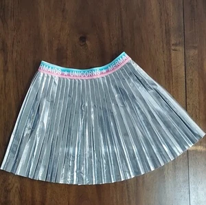 Big Girls size 4 Garanimals 365 Kids Mtlk/Silver Pleaded Skirt w/Elastic wast - Picture 1 of 3