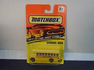 MATCHBOX SUPERFAST 1-75 MB47 SCHOOL BUS MINT ON USA SEALED CARD NEW - Picture 1 of 1