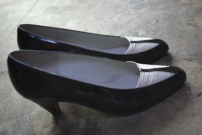 Винтажный SESTO MEUCCI женщин Kitten каблуки двухцветный черный и белый Charol насосы размер 6 М - Изображение 1 из 4