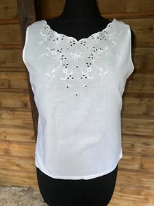 Chemisier rétro faite par couturière, en coton et broderie anglaise - Picture 1 of 6