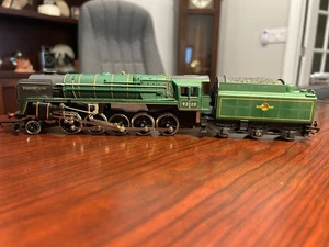 HORNBY OO GUAGE CLASS 9F 2-10-0 #92220 "EVENING STAR" -Excellent Used - Picture 1 of 9