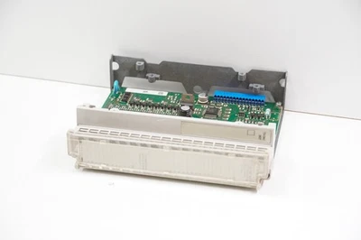 Schneider Modicon TSX Micro TSXDMZ28DT 16I 24VDC+12Q 0,5A TBLK (1700) - Bild 1 von 4