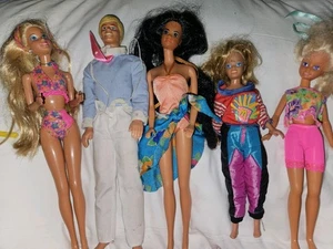 Konvolut Vintage Barbie & Ken Puppen, Kleidung, Koffer Mattel 70-90er Jahre - Bild 1 von 5