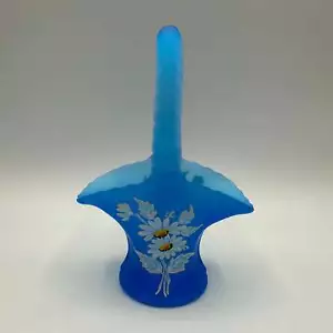 Westmoreland Blue Mist Satin Glass Basket White Daisies - Picture 1 of 8