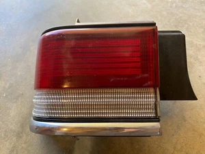 89 90 91 1991 PLYMOUTH ACCLAIM DRIVER TAIL LIGHT QUARTER PANEL MOUNTED - Picture 1 of 6
