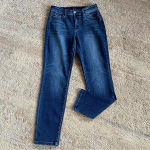 Judy Blue Slim Fit Dark Wash Tapered Leg Jeans JB82428DK: 28/7 - Bild 1 von 10