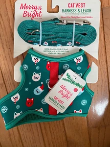 NWT Whisker City CAT Vest Harness And Leash. GREEN DESIGN FOR CATS FREE SHIPP - Picture 1 of 5