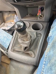 2007 Mazda Bt-50 Gear Stick & boot #B320 - Picture 1 of 12