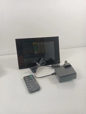 Sony DPF-D70 Frame 7" Digital Photo Frame with Remote, Clock, date, Calendar - Image 1 of 4