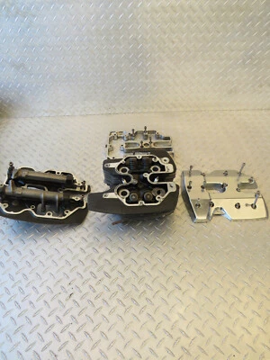 2002 02 YAMAHA XV1600 XV 1600 ROADSTAR MIDNIGHT STAR FRONT CYLINDER HEAD & COVER - Image 1 of 4