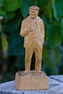 VINTAGE Wood Carving Figurine The Captain Hand Made in Quebec Canada - Picture 1 of 6