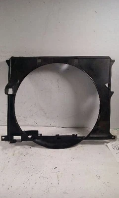 Cubierta del radiador convertible BMW M3 1999 3,2 litros Foto 1 de 3