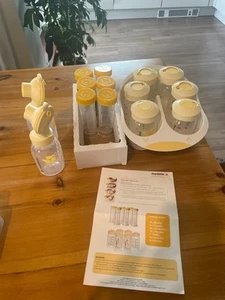 Medela Breast Milk Storage System – Bottles & Containers | BPA-Free - Picture 1 of 7